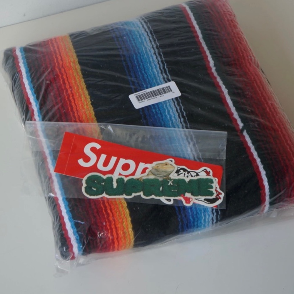 Supreme sarape blanket